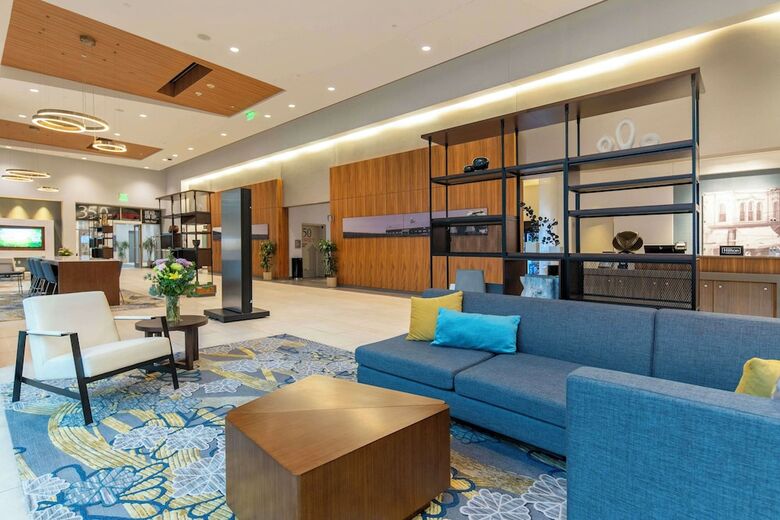 Doubletree By Hilton Hotel Cedar Rapids Convention Complex