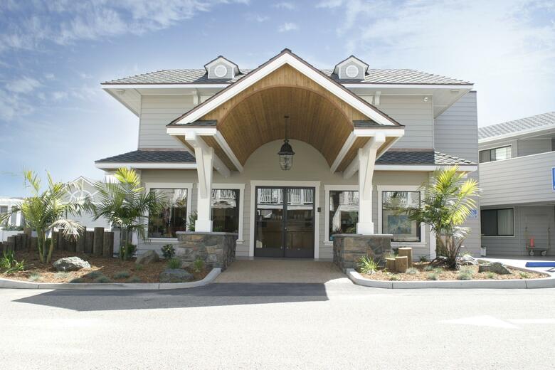 Hotel Pismo Lighthouse Suites