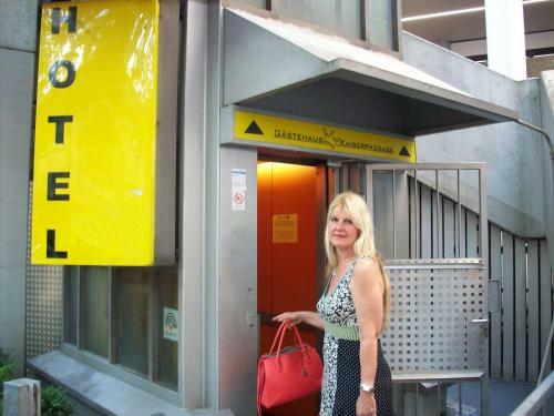 Hostal G�stehaus Kaiserpassage- Ihr Cityhostel