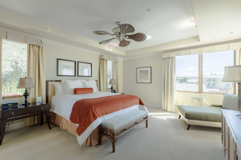 Hotel Dolphin Bay Resort And Spa