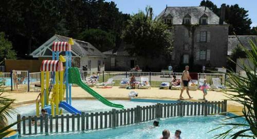 Camping Le Chateau Du Petit Bois