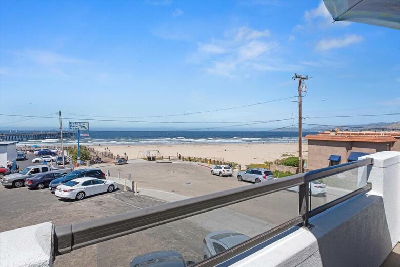 Hotel Beach House Inn & Suites