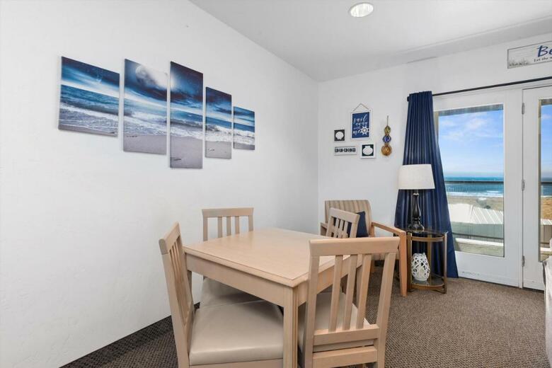 Hotel Beach House Inn & Suites