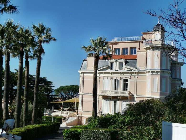 Hotel Les Tourelles