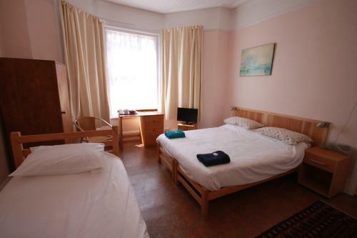 Bed & Breakfast Dolphins Hotel