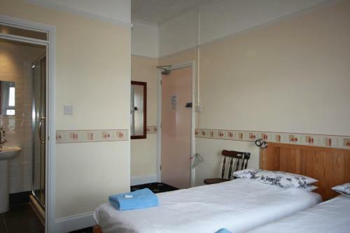 Bed & Breakfast Dolphins Hotel