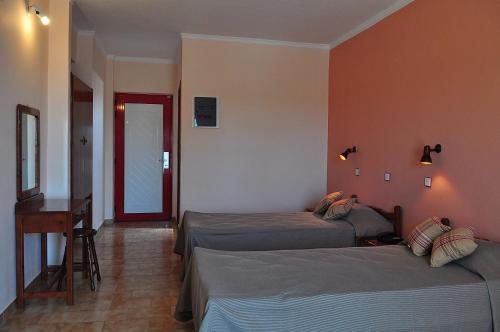 Sandy's Studios Apartments & Log-villas