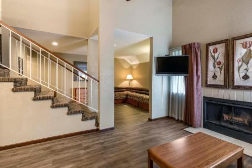 Hotel Arbor Suites At The Mall
