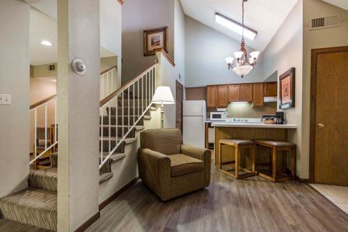 Hotel Arbor Suites At The Mall