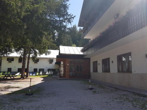 Hostal Casa Alpina Dobbiaco