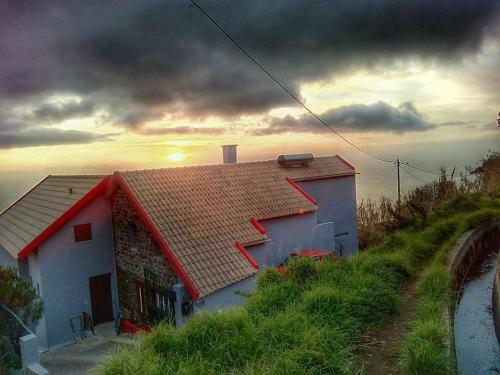 Hostal Madeira Native Motion Guest House