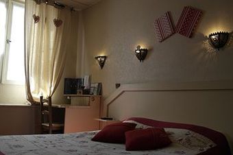 Cecil Hotel