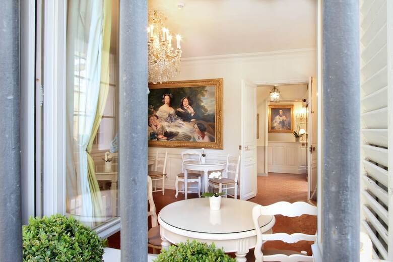 Hotel Les Quatre Dauphins