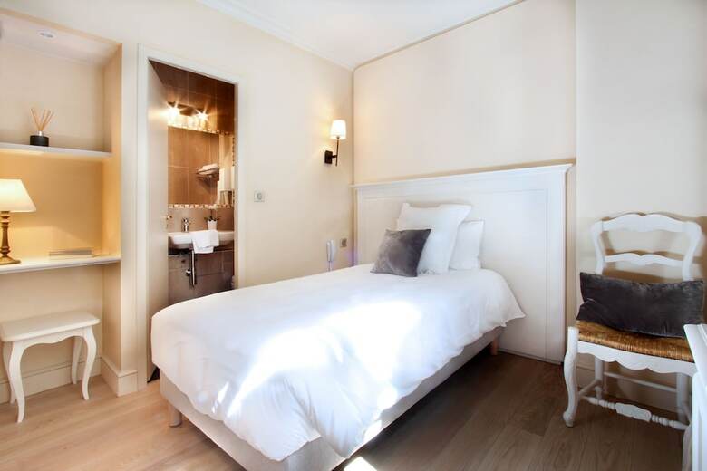 Hotel Les Quatre Dauphins