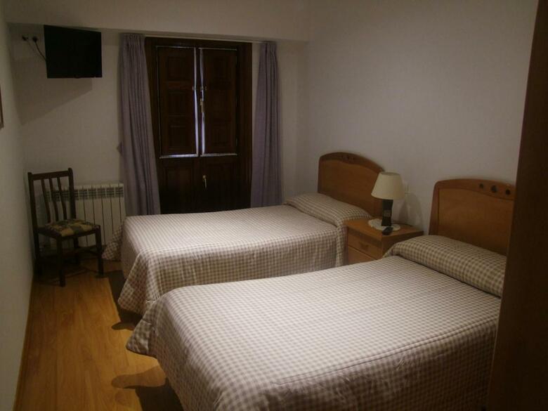 Hostal Pension Gades