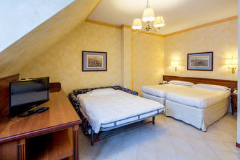 Atahotel Linea Uno Hotel