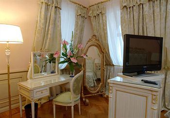 Andreola Central Hotel