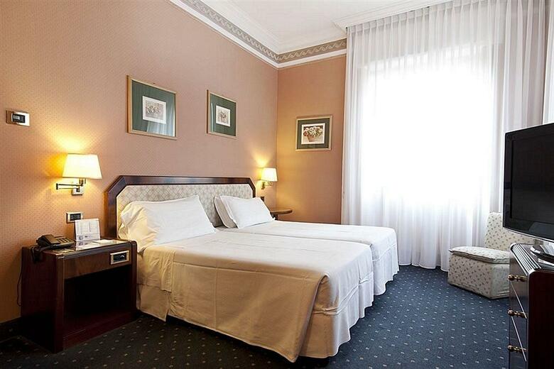 Hotel Bristol