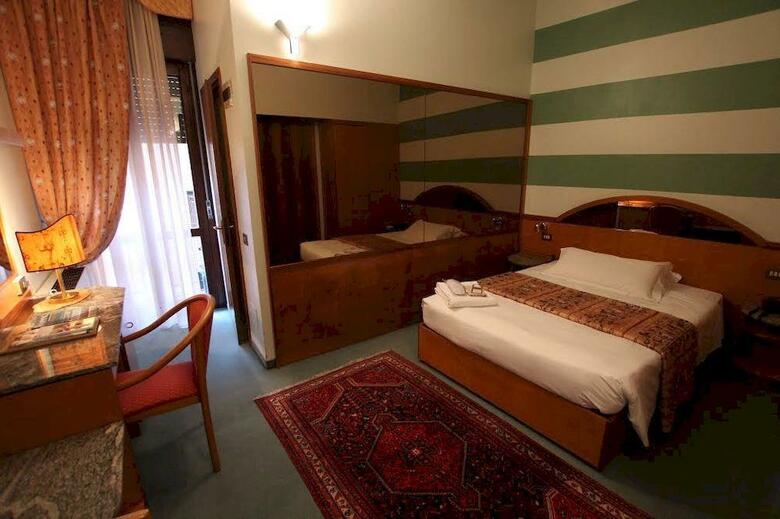 Hotel Carrobbio
