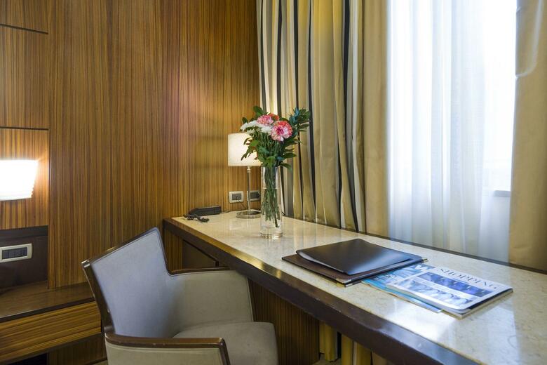 Hotel Carrobbio