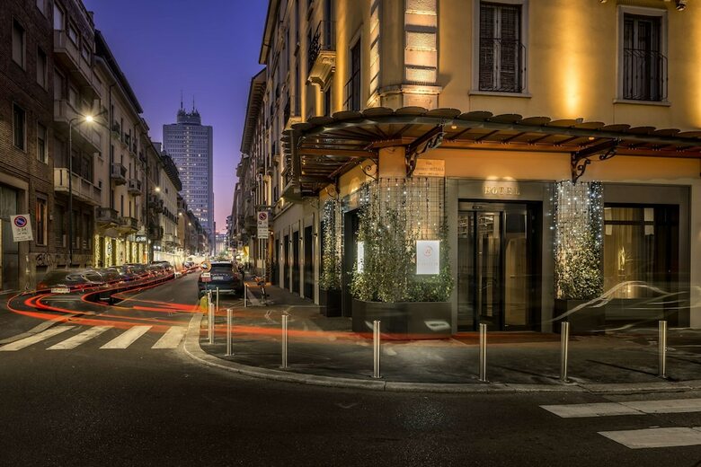 Worldhotel Casati 18