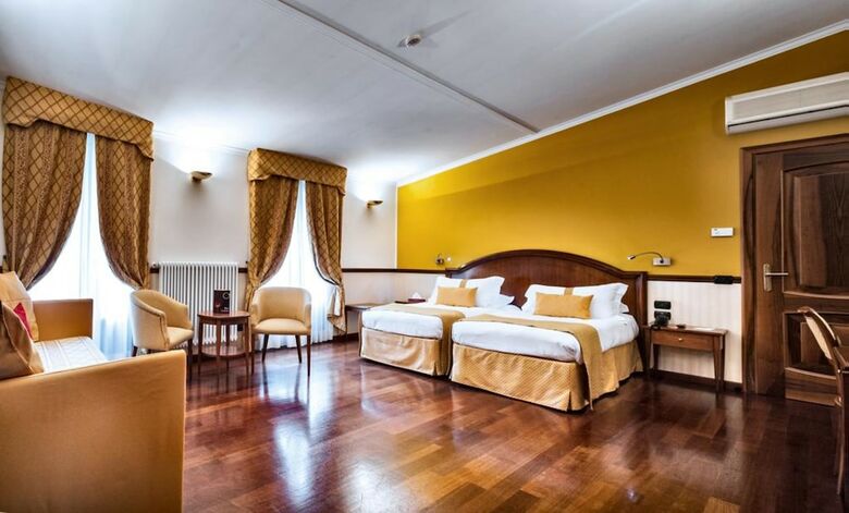 Worldhotel Casati 18