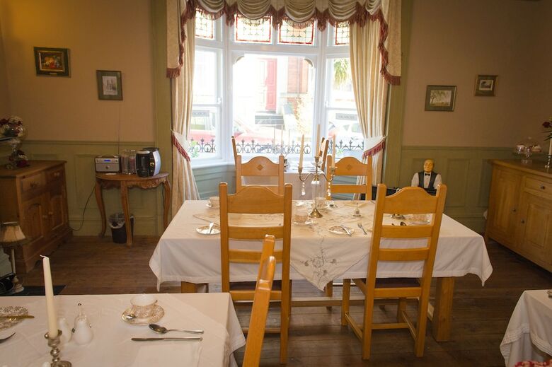 Victoria House B&B