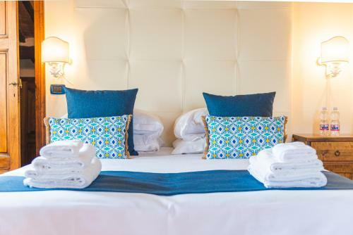 Hostal Camere & Apartments Nell'antico Borgo