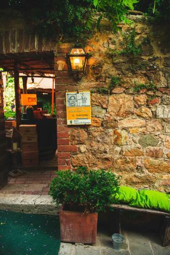 Hostal Camere & Apartments Nell'antico Borgo