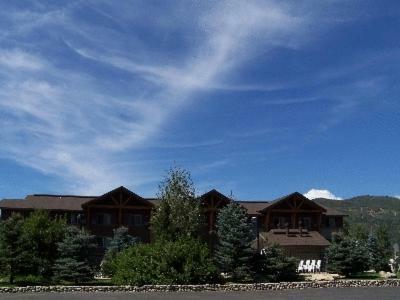 The Steamboat Hotel