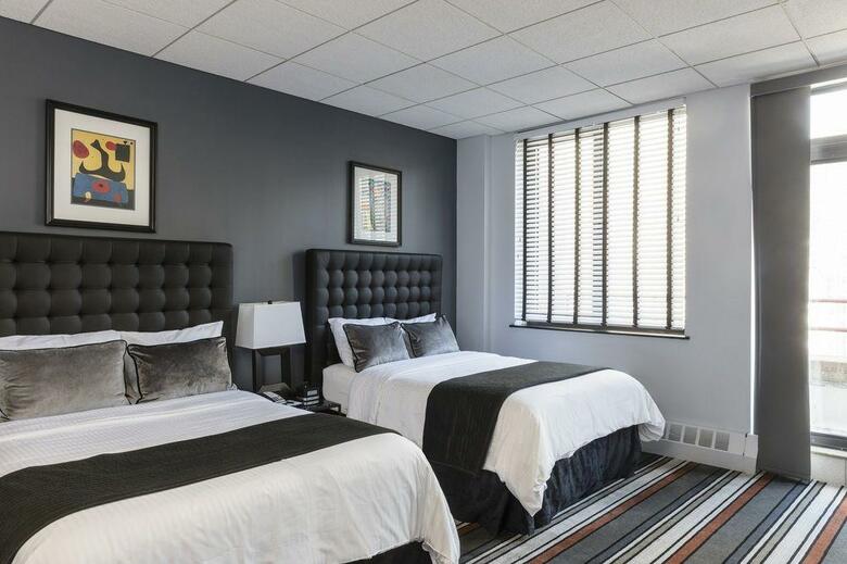 Broadway Plaza Hotel