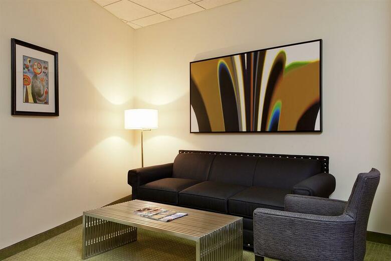 Broadway Plaza Hotel