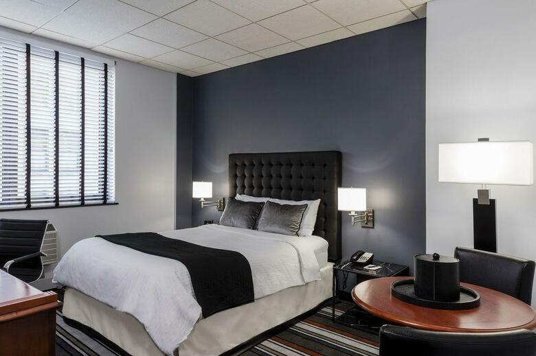 Broadway Plaza Hotel