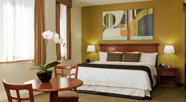 Broadway Plaza Hotel