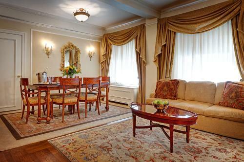 Hotel Elys�e