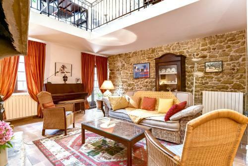 Homerez � Holiday Home Rue Bassac
