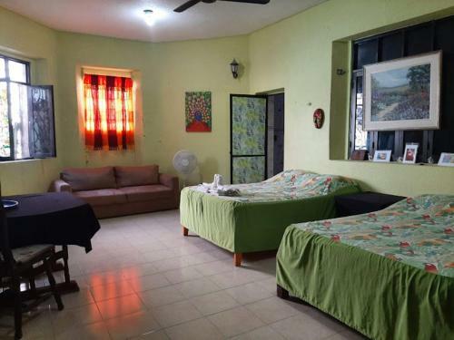 Hostal Abrazarse Life Guest House