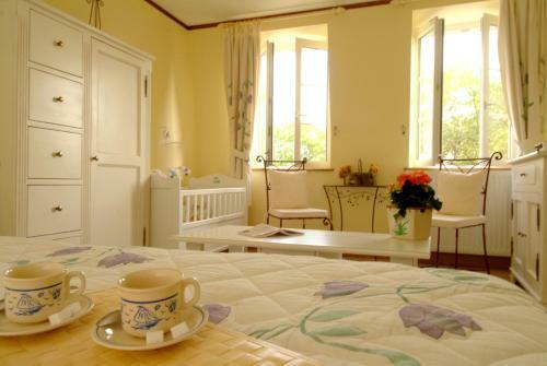 Bed & Breakfast Chambres D'h�tes Et Roulottes Le Clos Du Quesnay