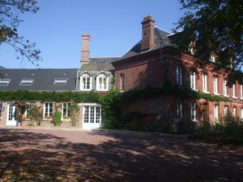 Bed & Breakfast Chambres D'h�tes Et Roulottes Le Clos Du Quesnay