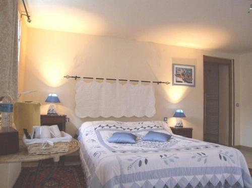 Bed & Breakfast Chambres D'h�tes Et Roulottes Le Clos Du Quesnay