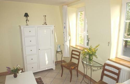 Bed & Breakfast Chambres D'h�tes Et Roulottes Le Clos Du Quesnay