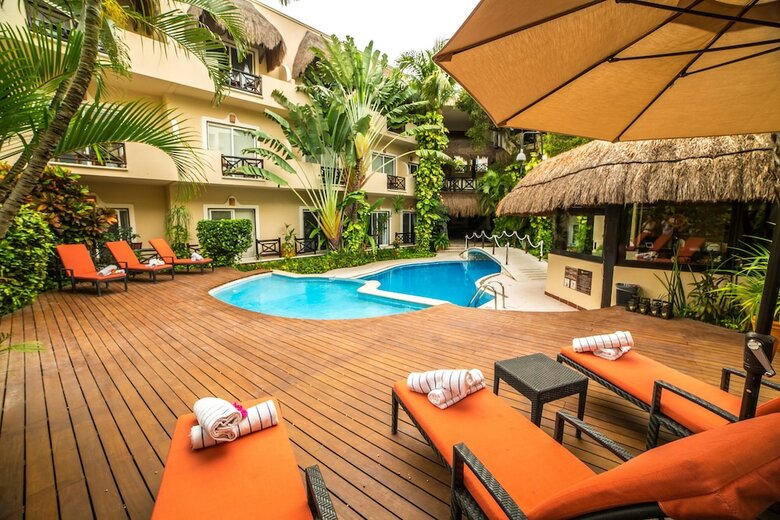Hotel Riviera Del Sol