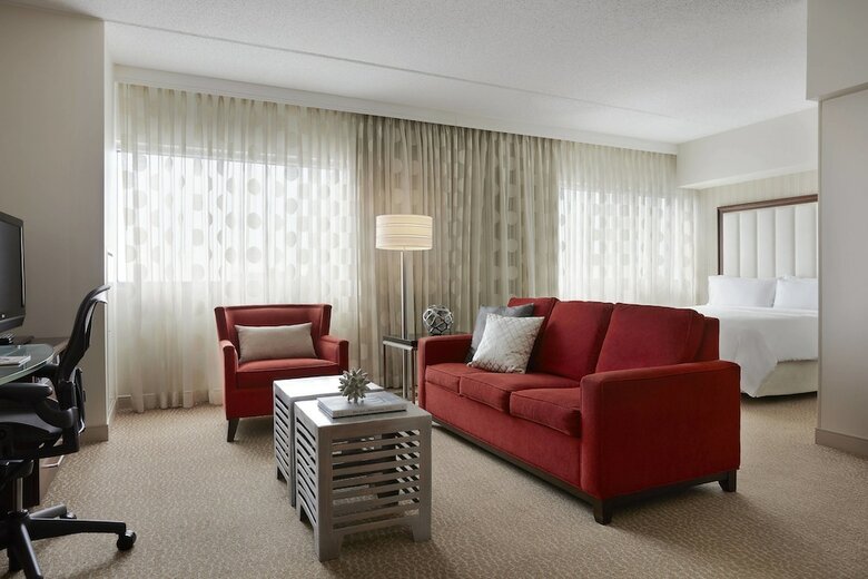 Renaissance Newark Airport Hotel