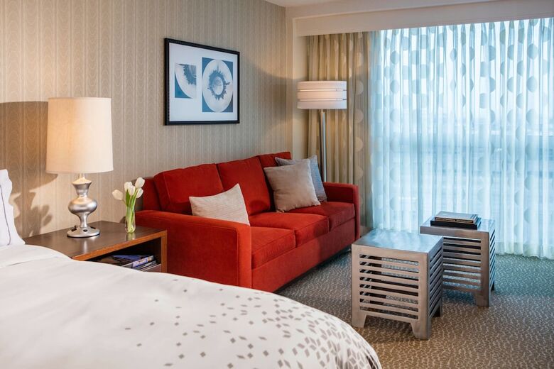 Renaissance Newark Airport Hotel