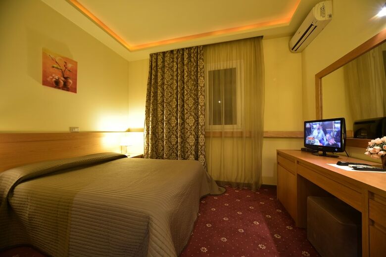 Hotel Doro City