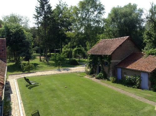 La Maison De L'epous�e B&B