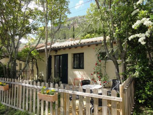 Bed & Breakfast Les Montades Chambres D'h�tes