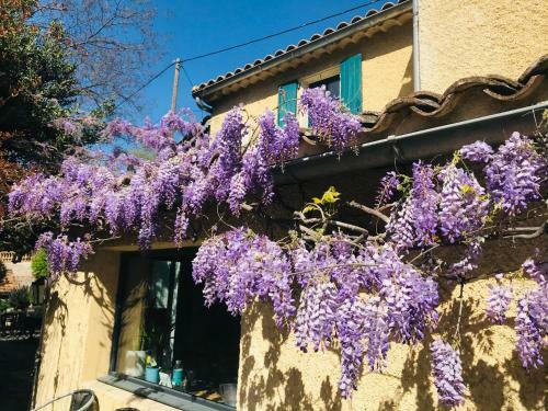 Bed & Breakfast Les Montades Chambres D'h�tes