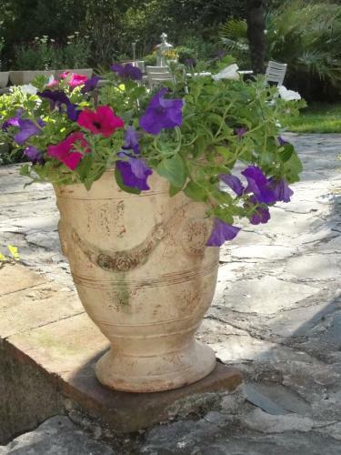 Bed & Breakfast Les Montades Chambres D'h�tes