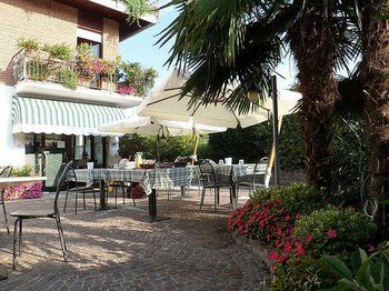 Hotel Florivana